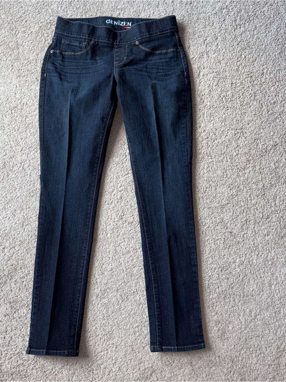 Women’s Denizen from Levi's Skinny Jeans in Dark Blue Wash Size: 10